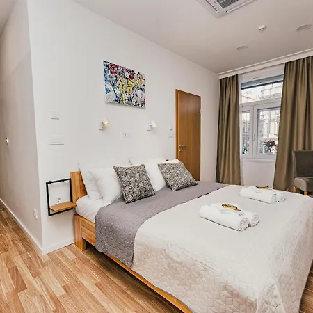 Herbarooms Center Guest house